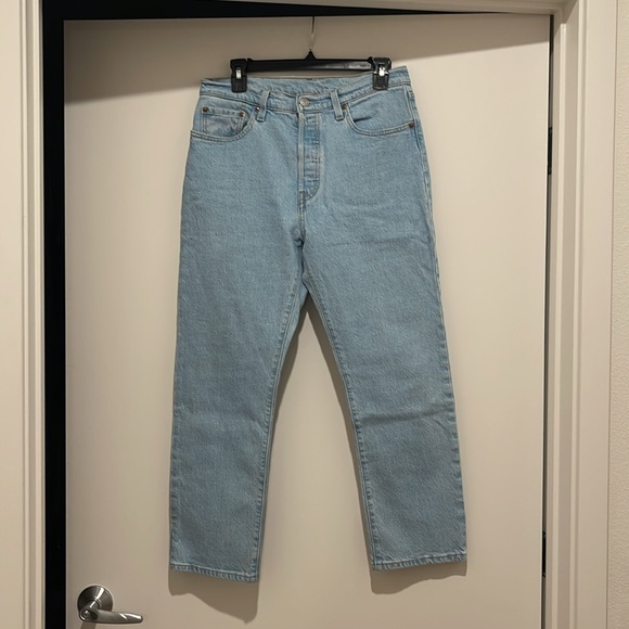 Levi's New 501 Pants - Picture 3 of 3